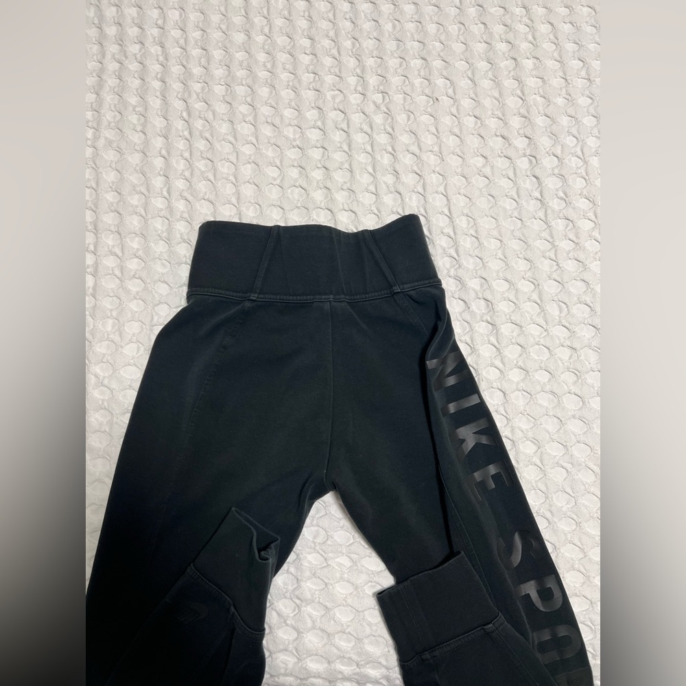 Nike Essentials Training Printed Leggings - Picture 11 of 11